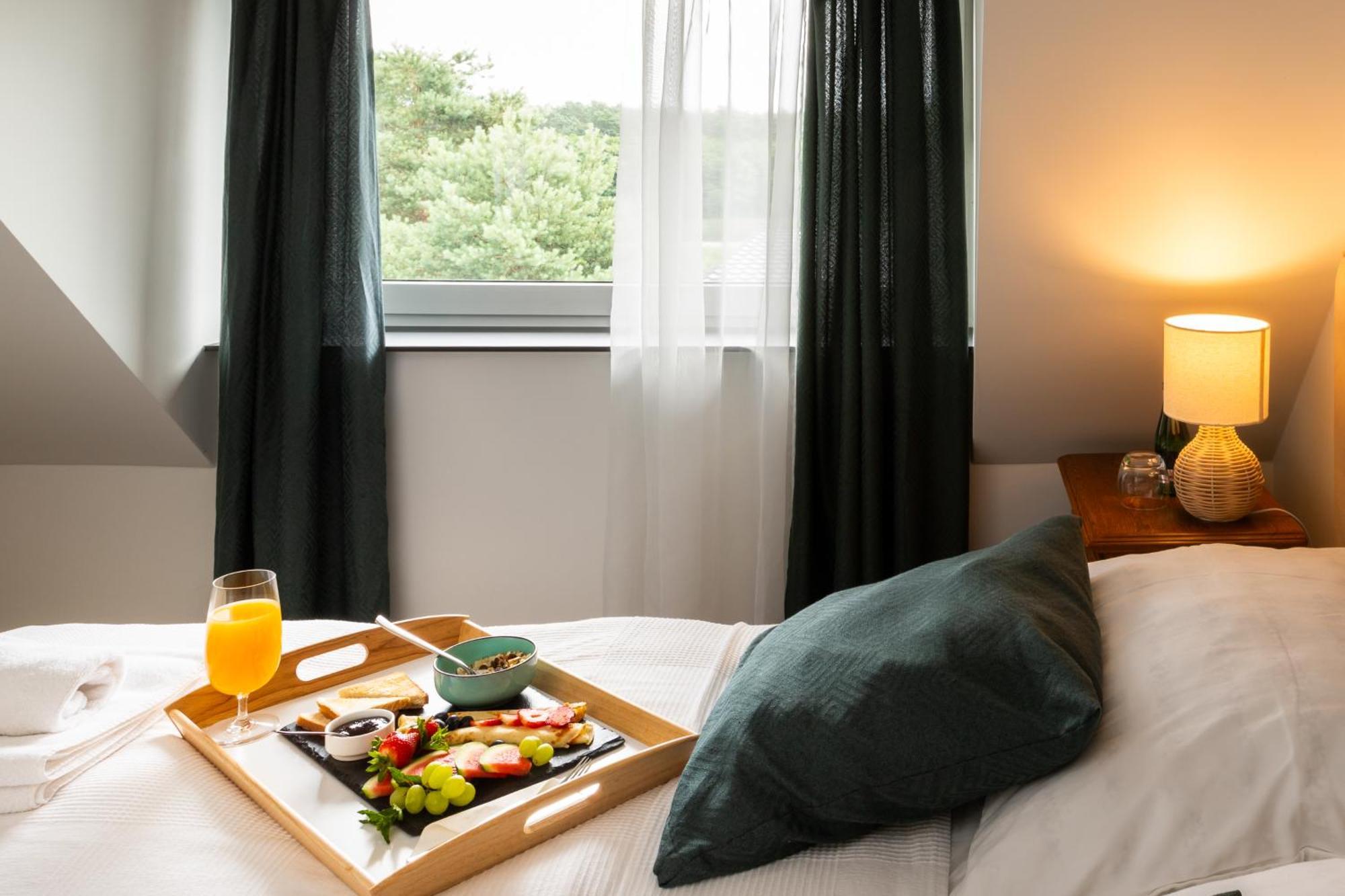 Mieta Bed & Breakfast Wagrowiec Ngoại thất bức ảnh